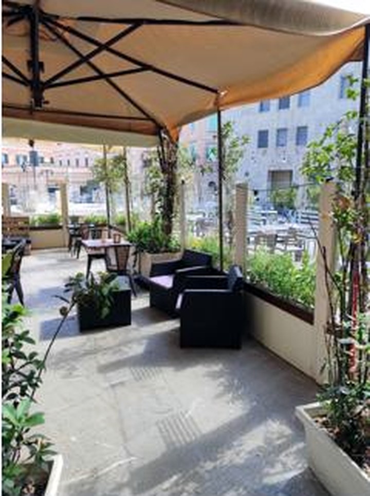 Tavoli nel dehors di Concept